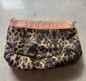 DUBAOLU Leopard Print Shoulder Bag