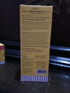 DOT &amp; KEY SUNSCREEN