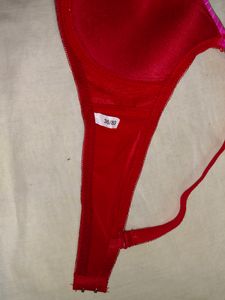 Red Hot Sexy Bra For An Amazing Shape