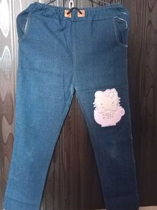 HELLO KITTY JEGGING JEANS.