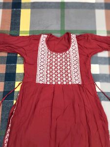 Maine Purchase Kiya Tha Naira Suit But Chota Hai