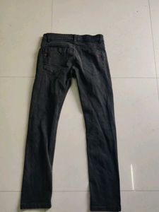 Simple Black Fashionable Jeans