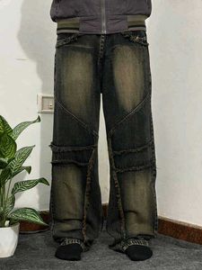 Distressed Wide Leg Jeans