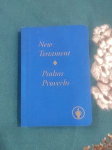 New Testament Psalm Proverbs Bible