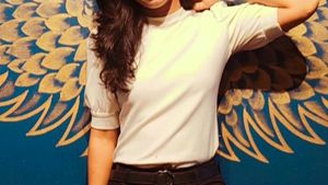 White Puff Sleeve Top