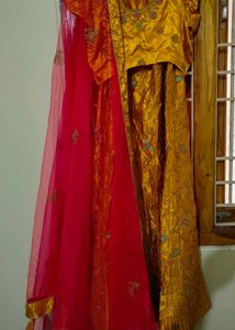 Elegant Lehenga Choli Set