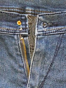 A Jeans without Button.