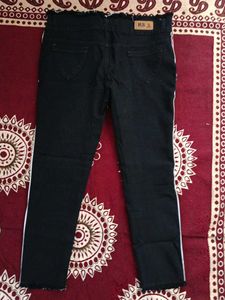 Stylish Black Jeans with Stripe