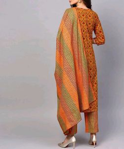 AKS Floral Kurta Suit Set