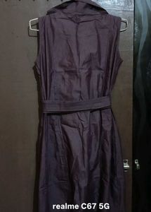 Chic Sleeveless Trench-Style Dress 👗