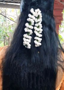 White Crochet 🧶 Gajra
