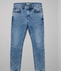 Stylish Pearl Detail Jeans
