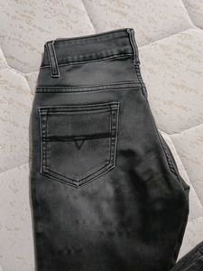 Black Skinny Fit Jeans For Women