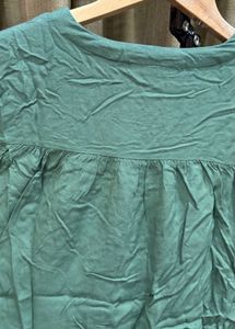 CHEMISTRY OLIVE GREEN TOP