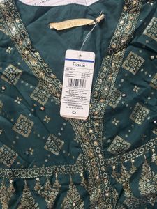 Avaasa Emerald Green Printed Anarkali Kurta