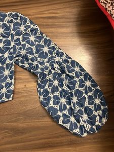 Guess Crop Top Fancy Full Sleeve Brand