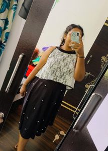 Beautiful Black Nd White Net Dres🖤🤍