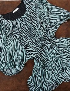 COMBO 🥰 Of 2 TOPS FOR WOMEN