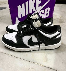 NIKE PANDA DUNKS UK 7
