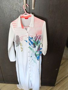 Kurta ( Branded N  Collared, Buttoned )