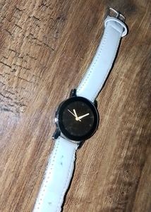 Elegant Quartz Watch