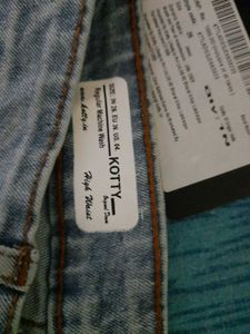 Kotty Women Jean StraightFit High-RiseStretchabl