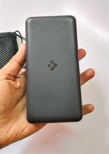 Spigen ArcPack 30000mAh Power Bank, PD3