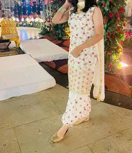 Floral Embroidered Salwar Kameez