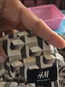 H&amp;M Geometric Print Shirt