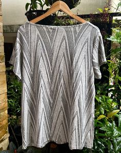 BRAND NEW TOP.3XL