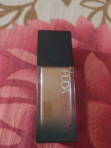 Huda Beauty Foundation