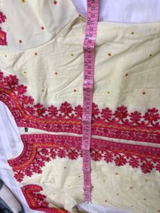 Elegant Pakistani Suit