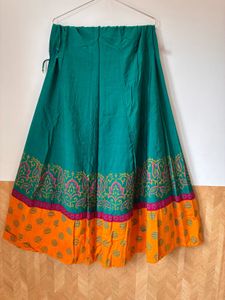 The Chennai Silks: Womens&#39; Traditional Dress