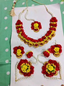 Floral Jewellery Set