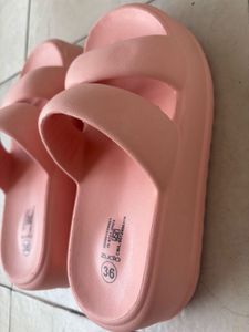 Zudio Pink Slides