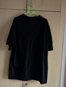 Black Pocket Tee - Relaxed Fit