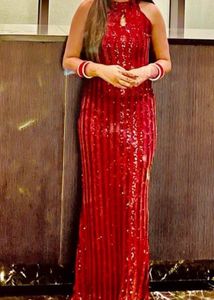Fishcut Maroon Bodycorn Padded Dress