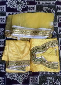 Khada Duppata For Haldi Function