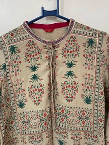 Elegant Floral Printed Kurta