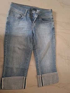 Top Shop Cuffed Capri Jeans