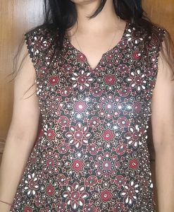 Patterned Sleeveless Top