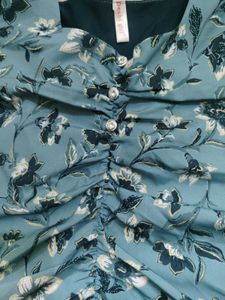 Floral Print Crop Top🌷