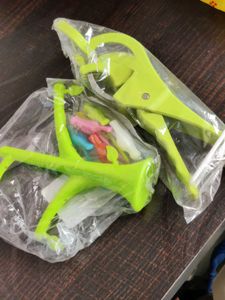Twin Cutter With Peeler And Bird Fruit Fork