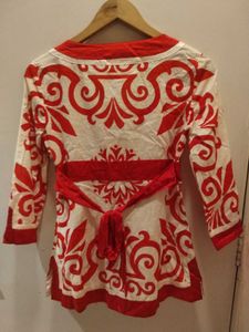 bebe Beautiful Top