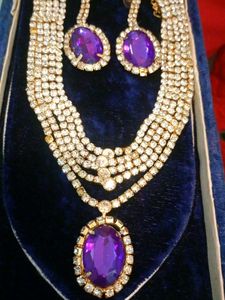 Women Neckless Set