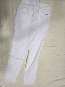 Women&#39;s Kraus White Ankle-Length Skinny Jeans.