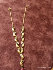 Elegant Gold Necklace