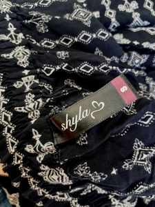 Brand-shyla.   Size-S (Kids)