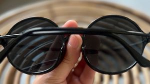 Round Black Sunglasses