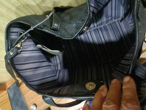 Guess Tote Bag &amp; Pouch Set